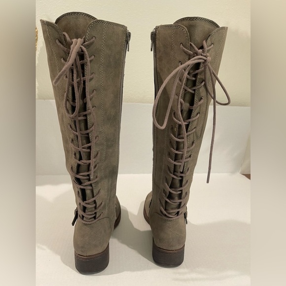 Women’s EuroSoft Taupe Selden Faux Leather Knee High Western Boot Size 6 US! - Picture 6 of 9